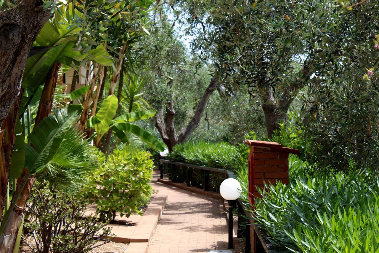Villaggio Turistico Defensola Vieste Dış mekan fotoğraf